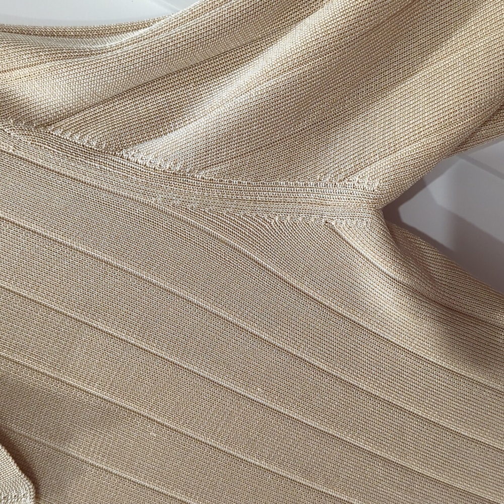 St. John Button Front Ribbed Knit Top - Picture 5 of 10